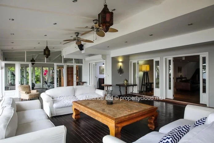 Villa I Tamarin I Beachfront