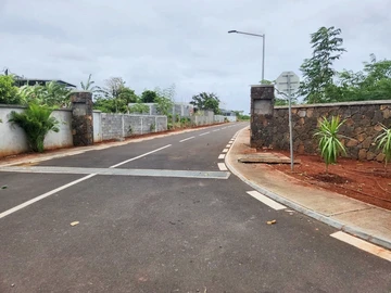 Commercial Land