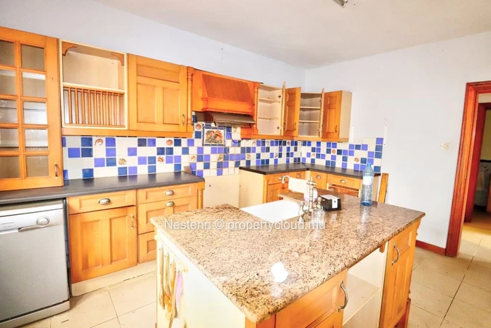 Opportunité Rare à Cap Malheureux : Villa Familiale de 200 m² avec Piscine 
