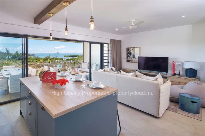 Appartement de 3 chambres à vendre à St Antoine, Grand Gaube, avec piscine dans un complexe résidentiel
