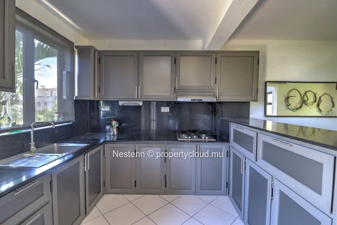 Beautiful modern triplex in a secure residence near the beach