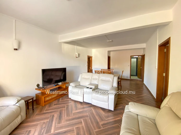 Appartement rez-de-chaussée 3 chambres situé à Grand baie