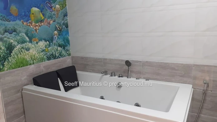 Duplex Contemporain à Pereybere
