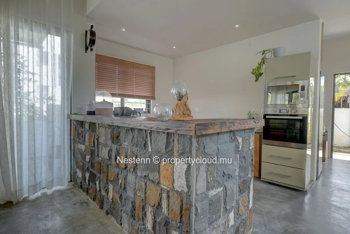 Modern house with 3 bedrooms with mountain view.
