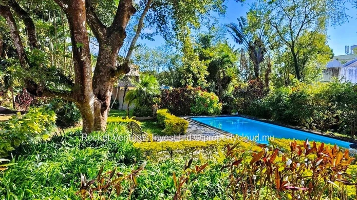 Villa élégante avec 4 chambres à louer et à vendre, Floréal – Centre