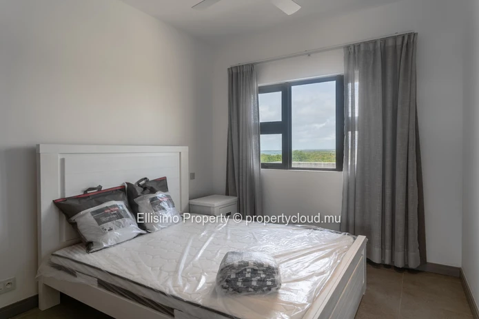 Stylish Penthouse with Private Pool & Sea Views