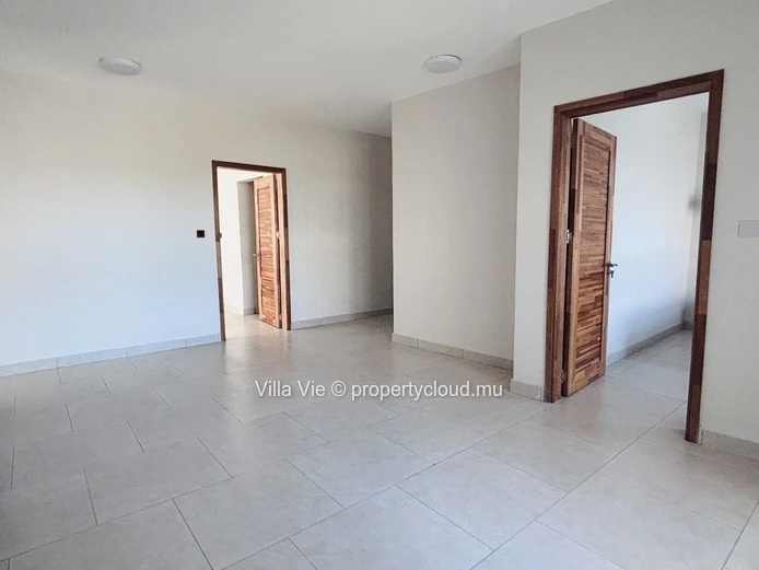Péreybère - Charmant duplex de 4 chambres avec piscine et garage