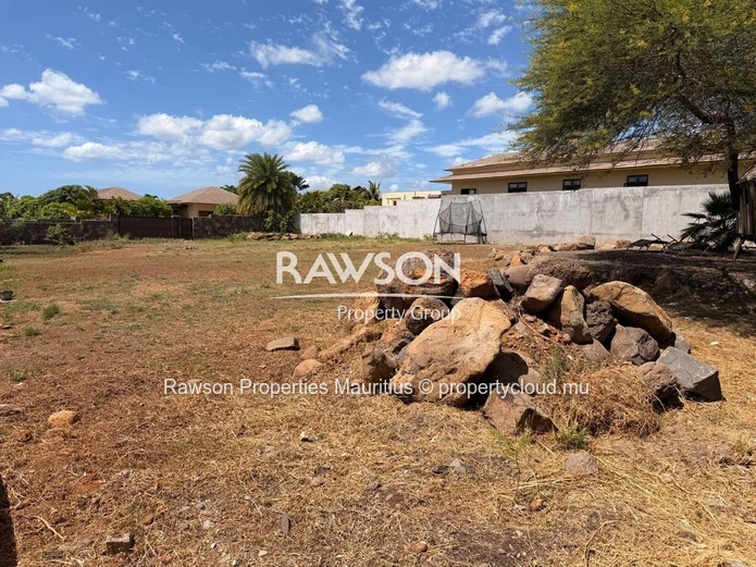 Land for Sale | Tamarin | La Tourelle Mountain View, Wall & Fencing Already in Place