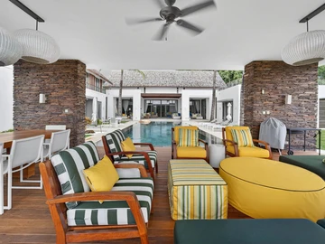 5 Bedroom Villa