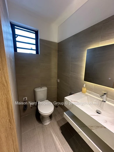 Furnished House with Pool in the Center of Quatre-Bornes