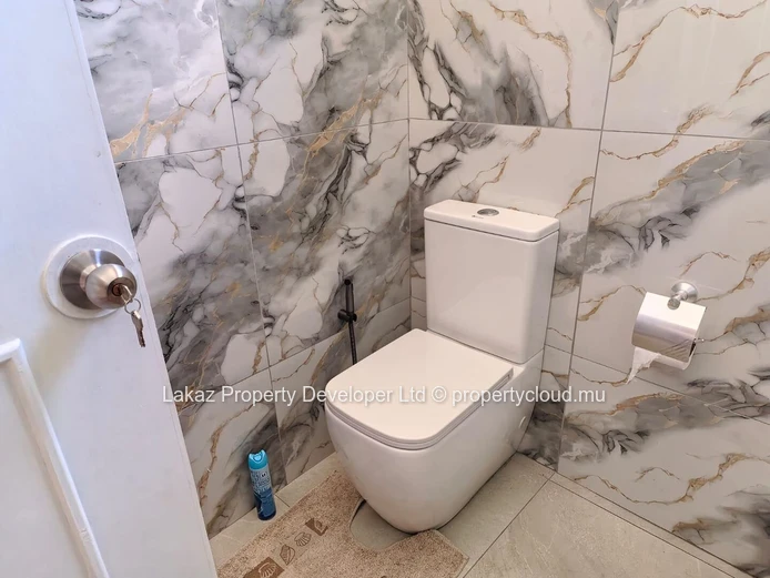 Duplex meublé de 100 m² avec piscine à louer à Mont Choisy