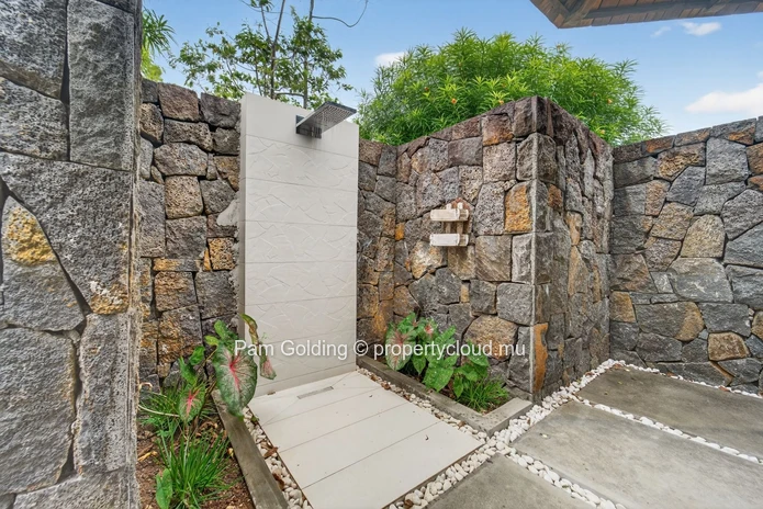 Four-Bedroom Luxury Villa in Tamarina Golf Estate - Private Pool & Beach Club Access