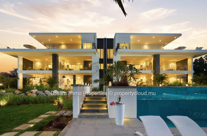 Superbe appartement de 3 chambres avec vue mer & accès direct plage à Cap Malheureux – Ile Maurice