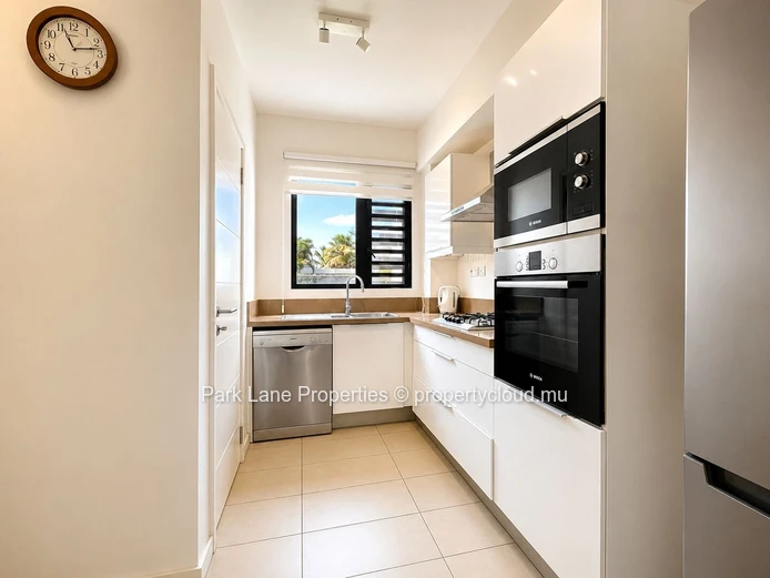 Contemporary townhouse living in the heart of Azuri
