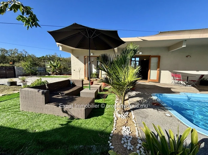 One-Storey Villa With 2 Bedrooms, Tropical Terrace And Swimming Pool – Grand Gaube