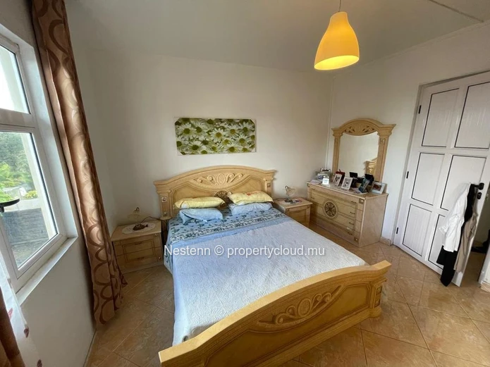 Charming Residence: 110m² Built on 206m² Land