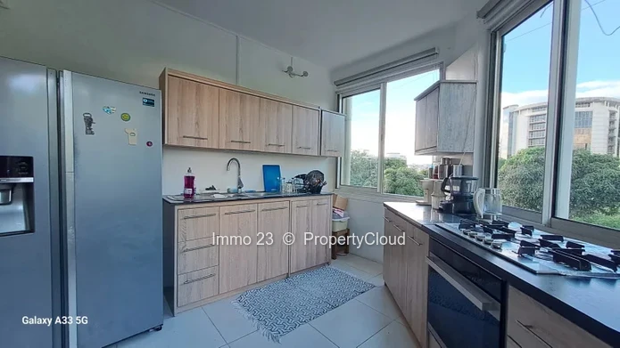 House / Villa - 5 bedrooms - Eb00e8ne - Ref. MA99468VE