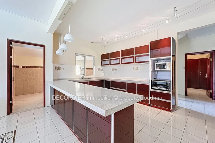 Houses for sale in Pereybere