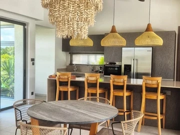 4 Bedroom Villa