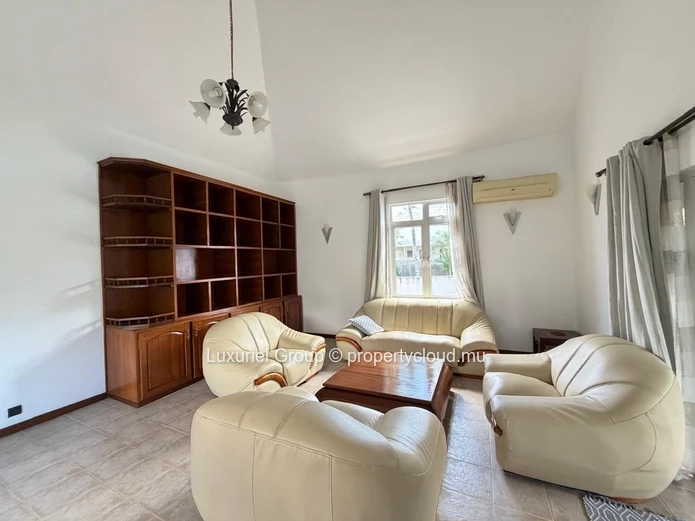  Villa for Rent in Pointe aux Canonniers