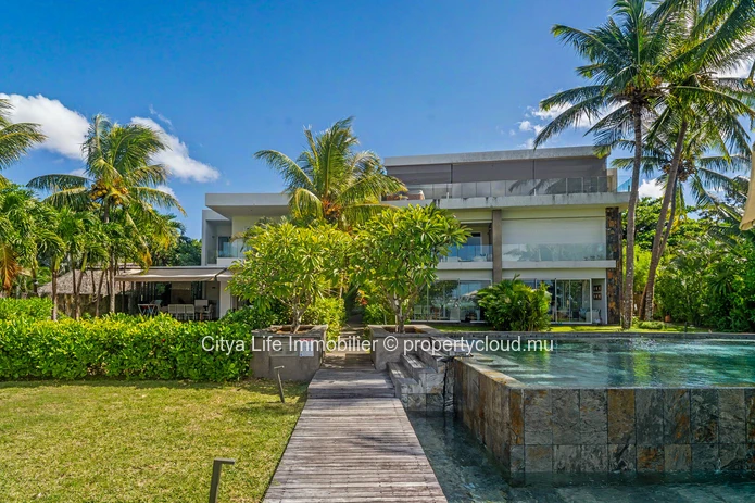 3-Bedroom Apartment for Sale in Grand Baie with Shared Pool