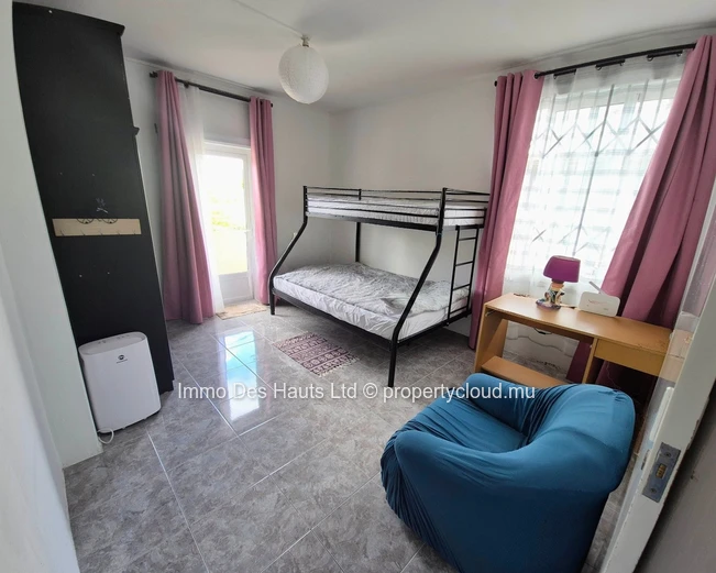 2 Bedroom House fully furnished for rent Curepipe 