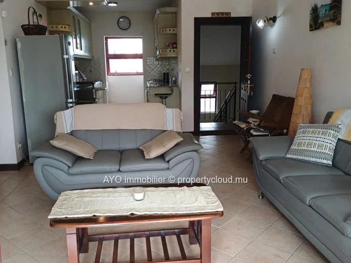 Complexe résidentiel -Appartement de 3 chambres avec piscine commune à Mon Choisy
