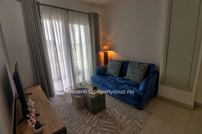 Appartement contemporain de 2 chambres dans la Smart City l'Avenir, en parfait état, meublé, vue sur la montagne, par...