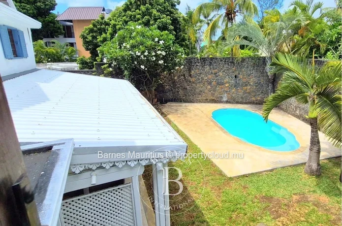 POINTE AUX CANONNIERS – Élégante villa côtière avec piscine et jardin – 4 chambres