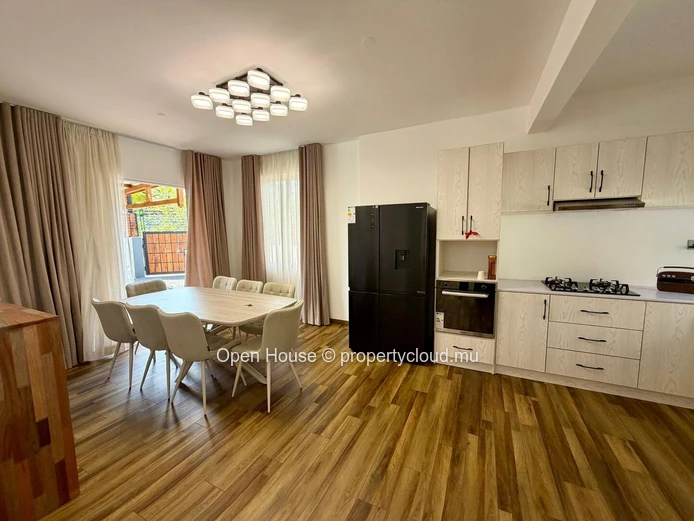 4-Bedroom Furnished Villa with Private Pool in Trou aux Biches
