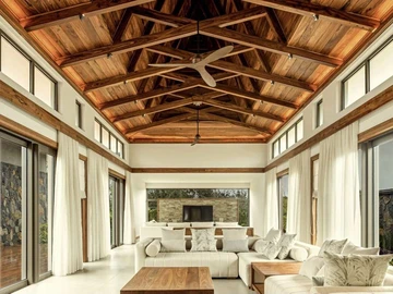 4 Bedroom Villa