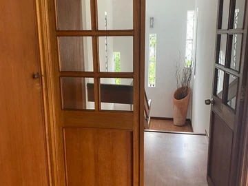 6 Bedroom House