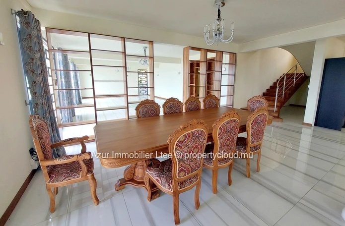 CANDOS: Maison luxueuse de 4 chambres