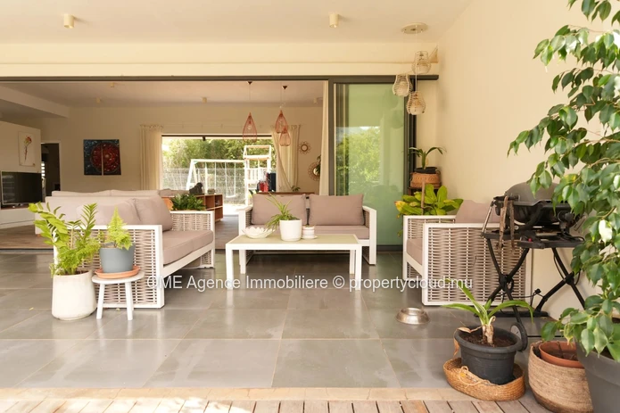 Magnificent 340 m² Villa | 5 Bedrooms