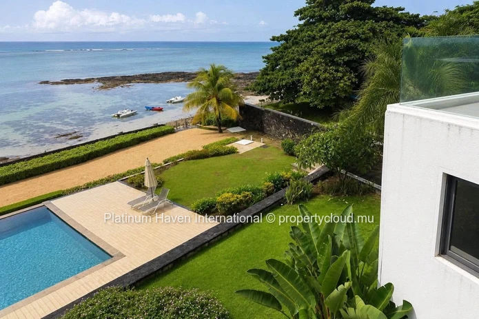 UN PENTHOUSE TROPHÉE EN FRONT DE MER À PÉREYBÈRE – Rs 80 Millions 