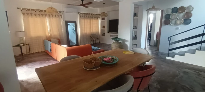 Tamarin Maison meublée rénovée de 4 càc 3 sdb Terrasse Piscine Jardin arboré. Sur 284 toises terrain clos. (Mandat exclusif)