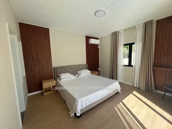 Villa contemporaine de 3 chambres à louer dans une résidence privée à Calodyne. 