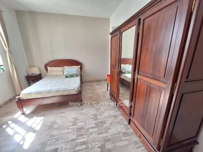 Maisons / Villas - 9 chambres - Curepipe