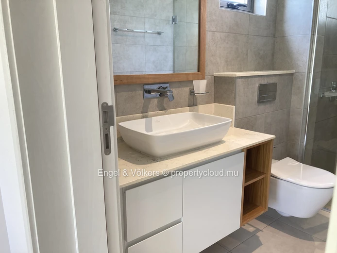 La Pointe Phase 3 – Luxurious 3-Bedroom Ground-Floor Apartment near Mont Choisy Beach