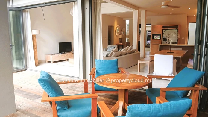 La prestigieuse La Balise Marina, où le luxe et la tranquillité se rencontrent en parfaite harmonie.