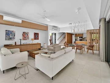 4 Bedroom Villa