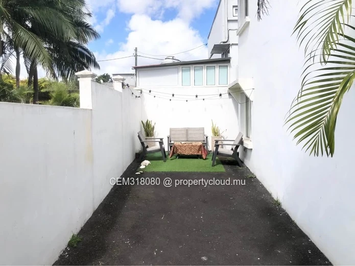 Bright 2 Bedroom House for Rent in Vacoas