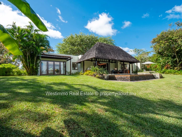 Four Seasons Villa at Anahita with official rental pool (Sole Mandate)