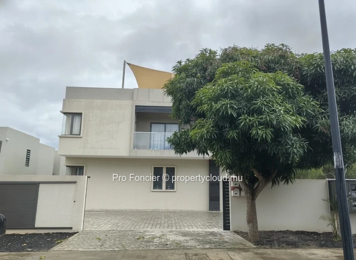 Appartement à louer à Flic-en-Flac – Rooftop avec vue sur mer