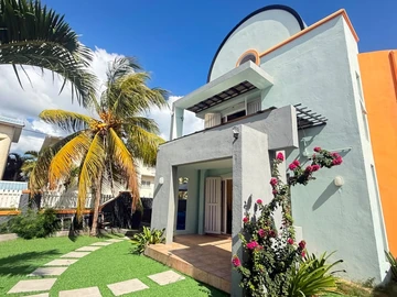 4 Bedroom Villa