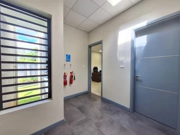 Bureau de 5 Chambres