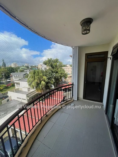Appartement en Vente à Quatre Bornes