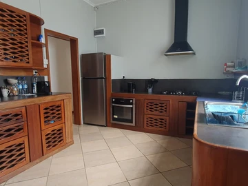 5 Bedroom Townhouse, Duplex