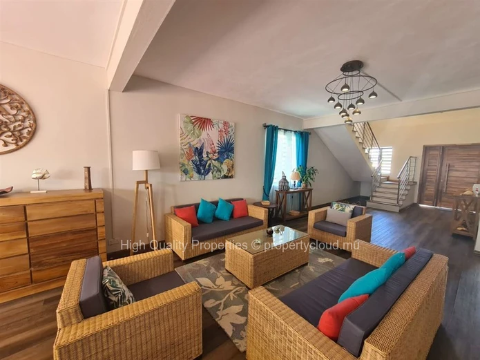 Stunning 5-Bedroom Villa with Pool for Rent in Pereybere, Grand Baie