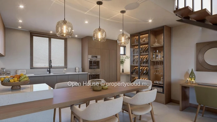 Penthouse for sale in Grand Baie, 177m², 3 en suite bedrooms, communal pool, private terrace and jacuzzi, secure park...